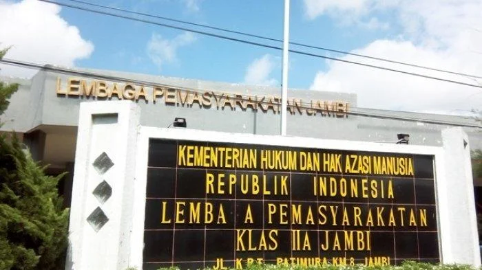Warga Binaan Lapas Kelas IIA Jambi Bawa Handphone di Dalam Blok Tahanan