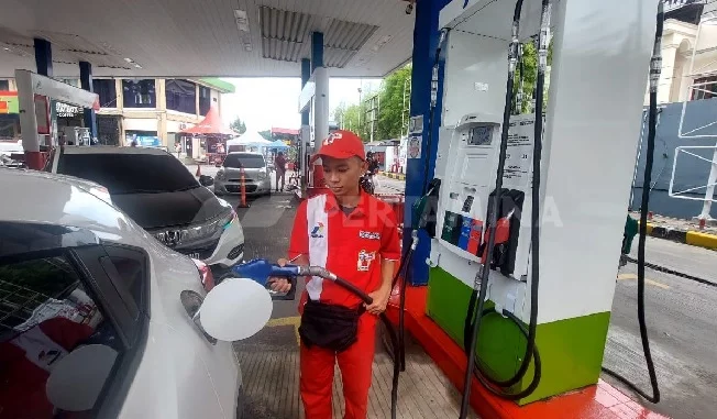BREAKING NEWS: Mulai Besok 1 Desember 2023 Harga BBM Turun 1.550 Per Liter