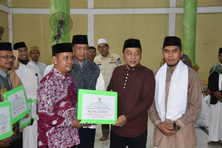 Sekda Sapril Tutup Safari Ramadhan 2024 Pemkab Tanjabtim di Desa Simbur Naik