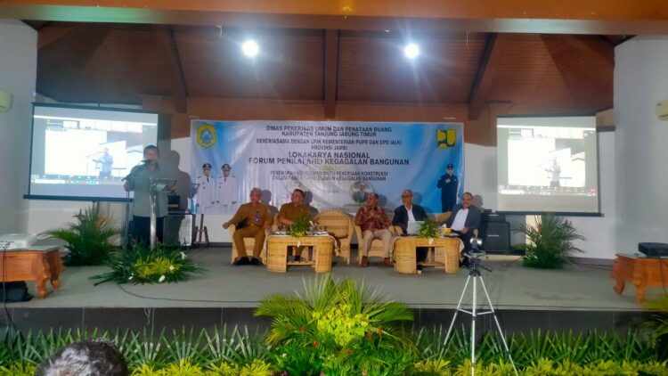 Bupati Romi Buka Lokakarya Nasional Forum Penilai Ahli Kegagalan Bangunan