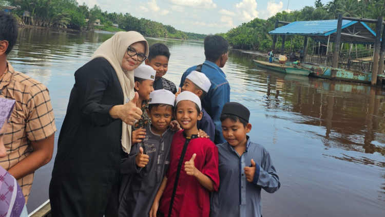 Dilla Hich akan Gratiskan Seragam Siwa Baru Bantu Ringankan Tanggungan Emak-Emak