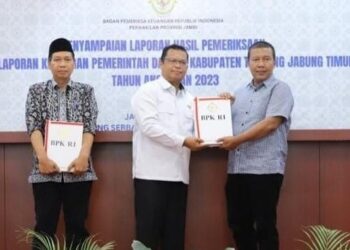 Ketua DPRD Tanjab Timur Hadiri Pemberian Opini WTP dari BPK RI