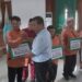 Bupati Romi Serahkan Bonus Atlet NPC
