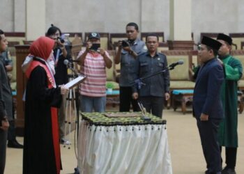 DPRD Kabupaten Tanjabtim Menggelar Paripurna Dalam Rangka Pelantikan dan Pengambilan Sumpah Muhammad Guntur