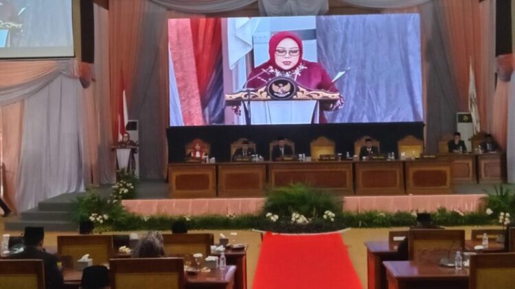 Zilawati Pimpin Ketua DPRD Tanjab Timur Sementara
