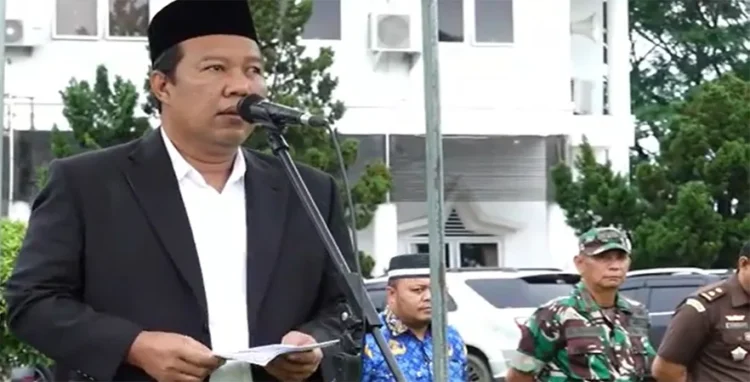 Pimpin Upacara Dirgahayu KORPRI Ke 53 Tahun 2024, Bupati : Guru Hebat Indonesia Kuat