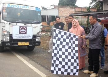 Sekda Tanjabtim Lepas Pendistribusian Logistik H-3 Pilkada Serentak
