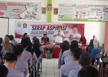 Kegiatan Reses Waka 3 DPRD Provinsi Jambi Mendangi  SMA Negeri 8 Tanjabbar