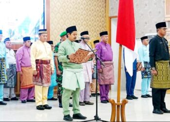 HUT Jambi Ke-68, Wakili Ketua DPRD,Sufrayogi Bacakan Naskah Deklarasi Badan Kongres Rakyat Jambi
