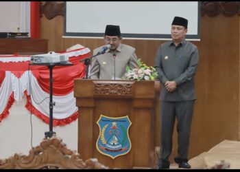Bupati Tanjabbar Sampaikan Visi Pembangunan 2025–2030 di Rapat Paripurna DPRD