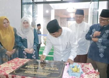 Wakil Ketua DPRD Tanjabbar Hadiri Peresmian Masjid Al-Anwar di Komplek Perkantoran