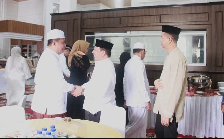 Wabup Tanjabbar Laksanakan Open House Pada Momen Idul Adha 1446 H/2025