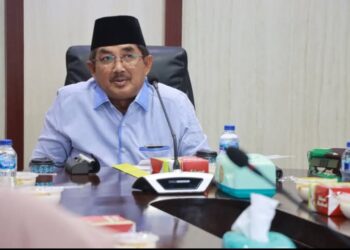 Bupati Tanjabbar Ikuti Rakor Pengendalian Inflasi Bersama Mendagri Secara Virtual Zoom Meeting