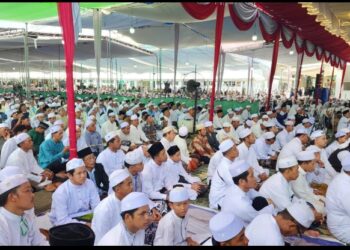 Ketua DPRD Tanjabbar Hadiri Haul Akbar Syekh Abdul Qadir Al-Jailani di Ponpes Al-Baqiyatush Shalihat Kuala Tungkal