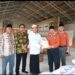 Bupati Tanjabbar Terima Hibah 40 Ton Beras dari Bea Cukai untuk Pondok Pesantren di Tanjab Barat