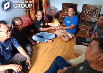 Solidaritas Rekan Awak Media: Kunjungi Kediaman Teman Seprofesi yang Tertimpa Musibah