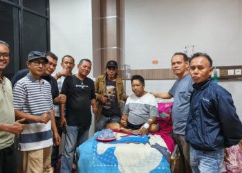 Solidaritas Seprofesi Awak Media,Pandawa Group Salurkan Bantuan Kepada  Rekan Wartawan Yang Sakit