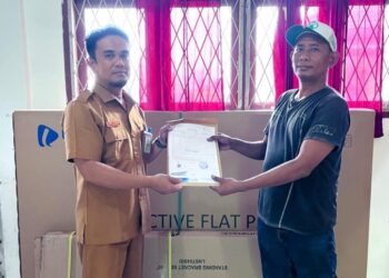 Bantuan Smart TV,Bentuk Aspirasi Faizal Riza Akan Dorong Pembelajaran Siswa/wi SMA Negeri Di Tanjabbar