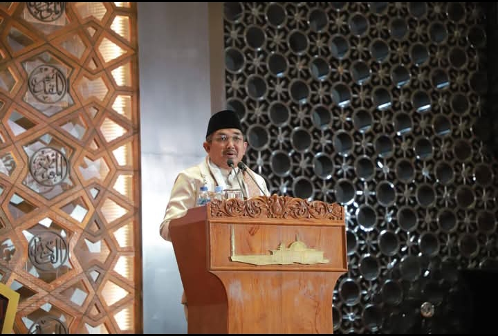 Bupati Tanjabbar Isi Tausiah Ramadan di Masjid Istiqlal, Angkat Tema “Shalat, Bahasa Cinta Hamba dengan Tuhannya”