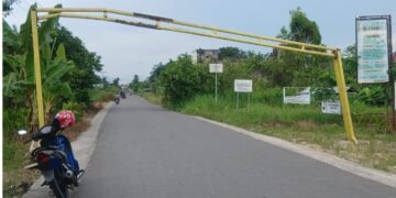 Tiang Portal Yang Ada Di Lokasi Rt 03 Mengalami Rusak.