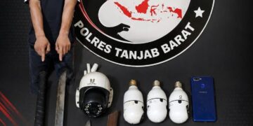Satresnarkoba Polres Tanjabbar Amankan Inisial M.N.S (23)Di Betara Terduga Penyalahguna Narkotika,Satu nya Lagi DPO Inisial J.H