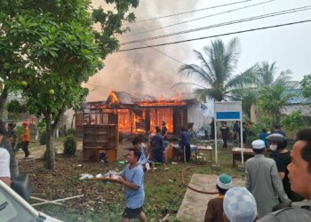 Polisi Selidiki Peristiwa Kebakaran Yang Terjadi Di Kuala Tungkal,Hanguskan Beberapa Unit Bangunan